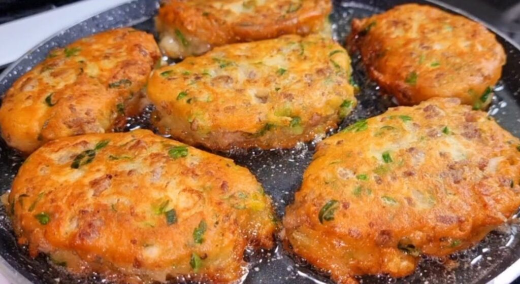 Фарш и 1 стакан кефира. Вкуснее, чем беляши и чебуреки: готовлю так 30 лет вместо пирожков