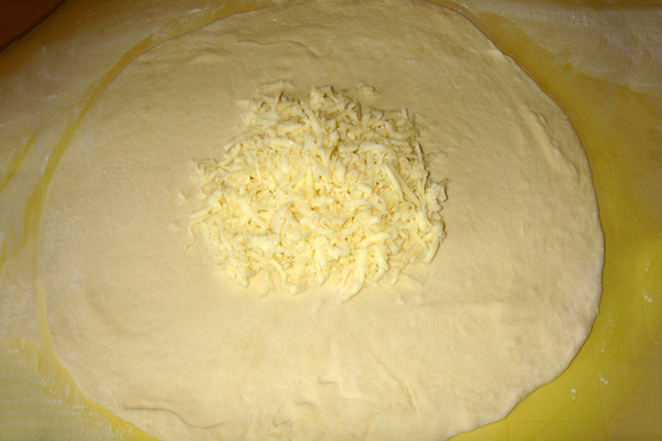 lepeshki_suluguni_04