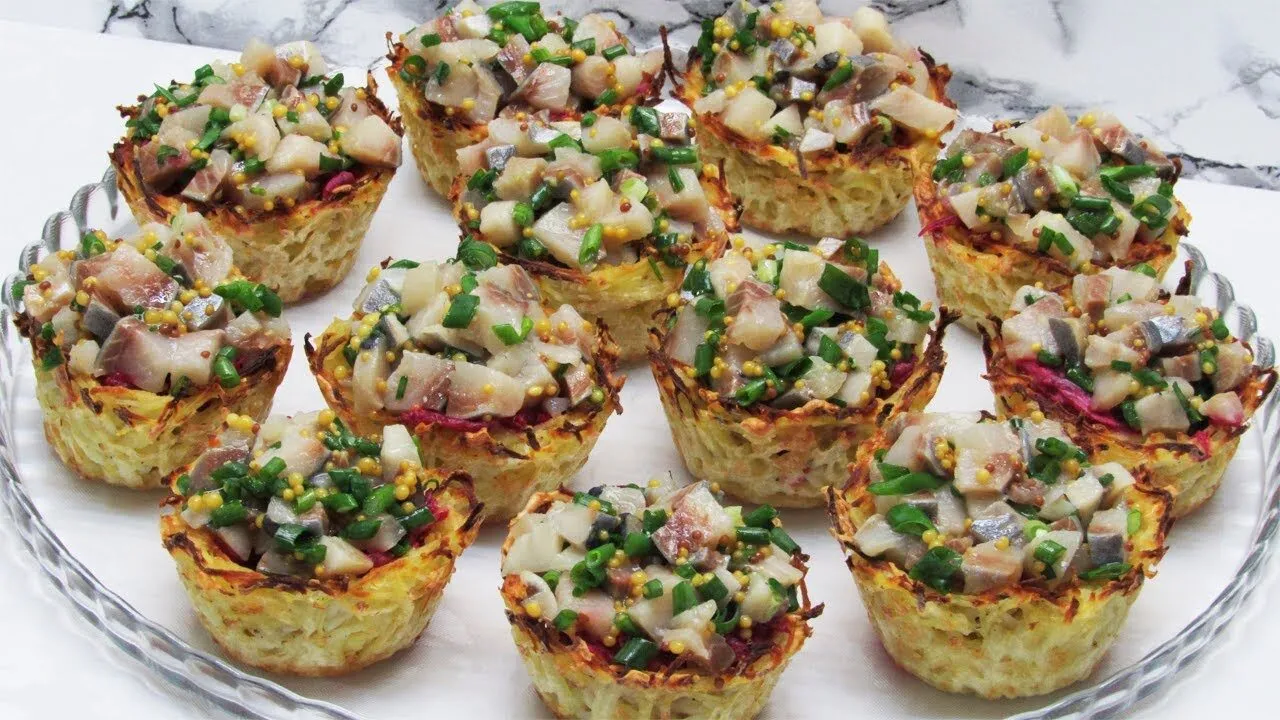Новый рецепт закуски на Новый год! Закуска на праздничный стол из селедки и картошки!