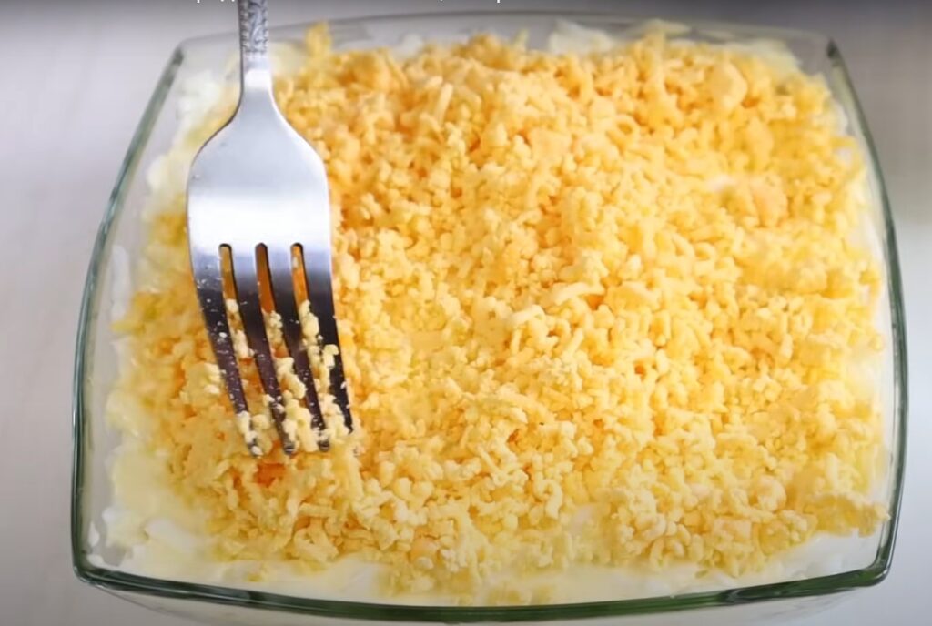 Быстрый салат с огурцами1
